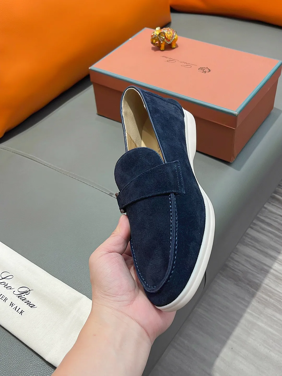 Men's shoes LORO PIANA "LP" P420 Regular size: 38-44 (casual shoes) Product materials: Selected high-mercerized suede upper, comfortable sheepskin lining; original outsole.
